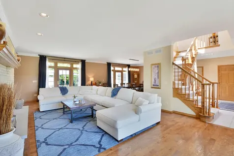 185 Peregrine Lane Hawthorn Woods IL 60047