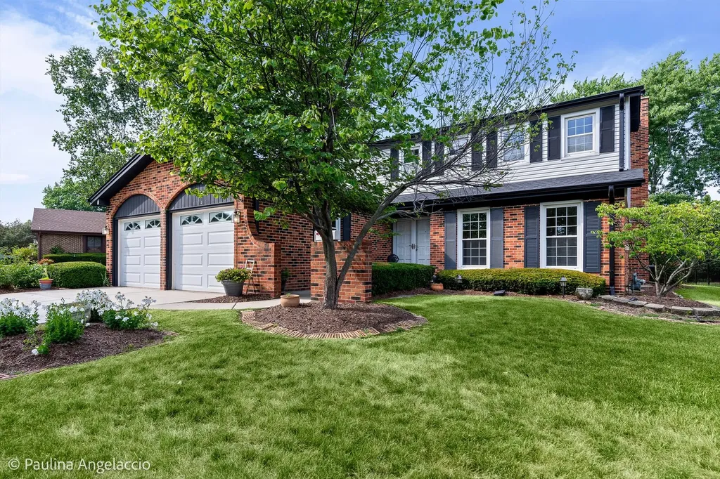 1040 East Carpenter Drive Palatine IL 60074