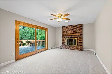 1040 East Carpenter Drive Palatine IL 60074