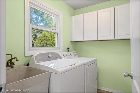 1040 East Carpenter Drive Palatine IL 60074