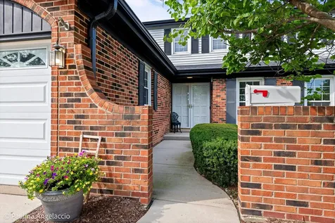 1040 East Carpenter Drive Palatine IL 60074