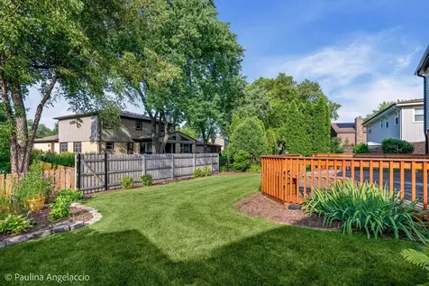 1040 East Carpenter Drive Palatine IL 60074