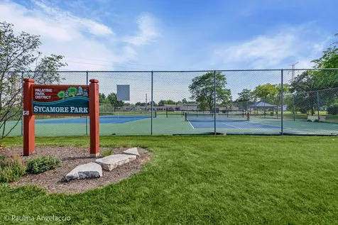 1040 East Carpenter Drive Palatine IL 60074