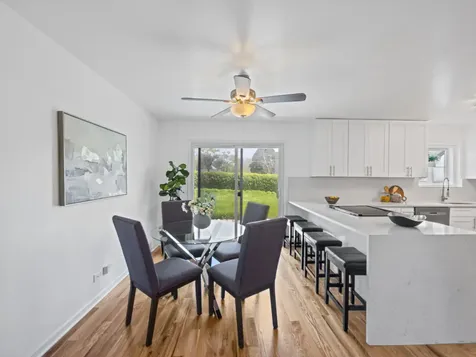 725 North 8th Avenue Addison IL 60101