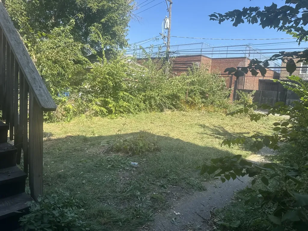 6515 South Artesian Avenue Chicago IL 60629