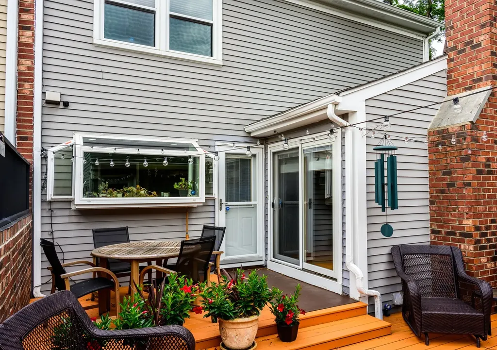 1525 Wedgefield Circle Naperville IL 60563