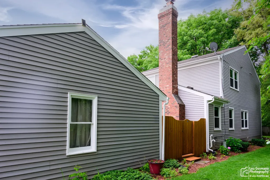 1525 Wedgefield Circle Naperville IL 60563