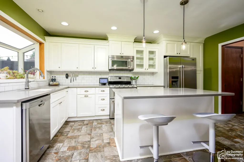 1525 Wedgefield Circle Naperville IL 60563