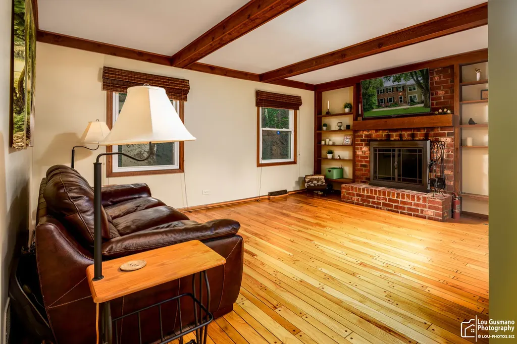 1525 Wedgefield Circle Naperville IL 60563