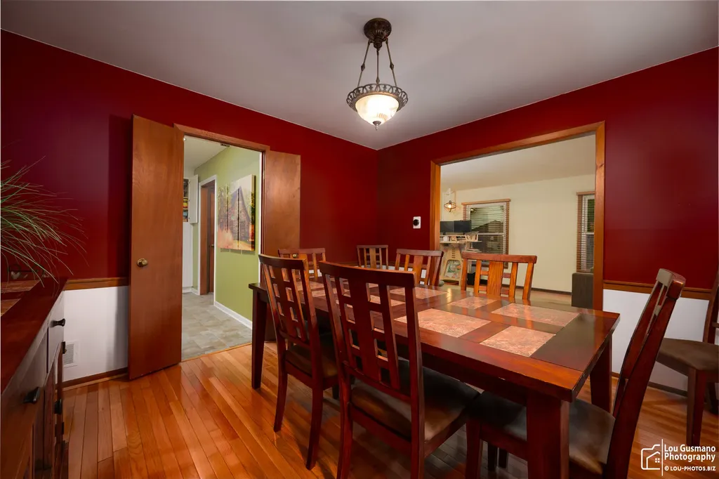 1525 Wedgefield Circle Naperville IL 60563