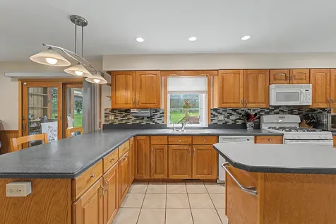 7414 Meadow Lane Cary IL 60013