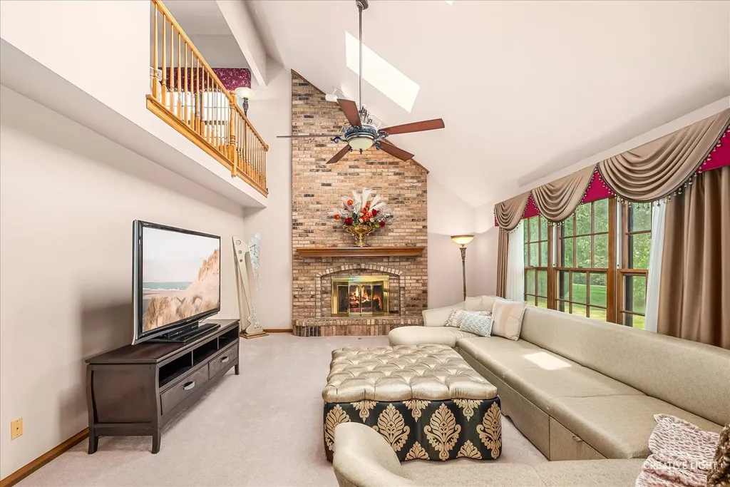475 Prairie Knoll Drive Naperville IL 60565