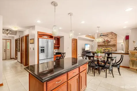 475 Prairie Knoll Drive Naperville IL 60565