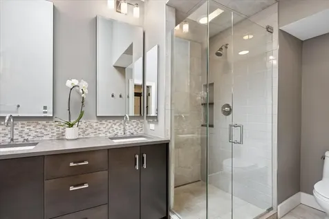 922 Ash Street Winnetka IL 60093