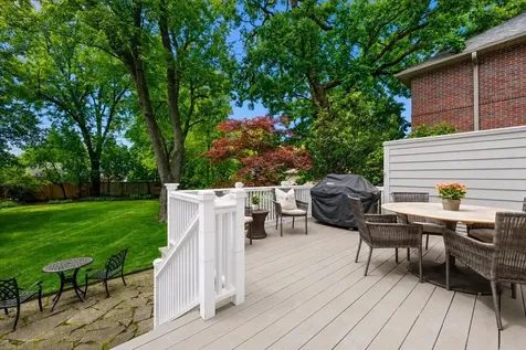 922 Ash Street Winnetka IL 60093