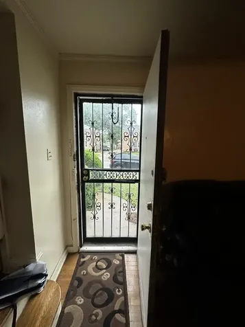 9742 South Hoxie Avenue Chicago IL 60617
