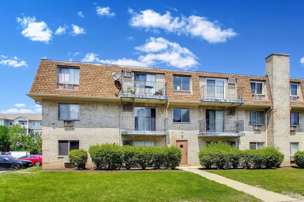 234 Shorewood Drive Glendale Heights IL 60139