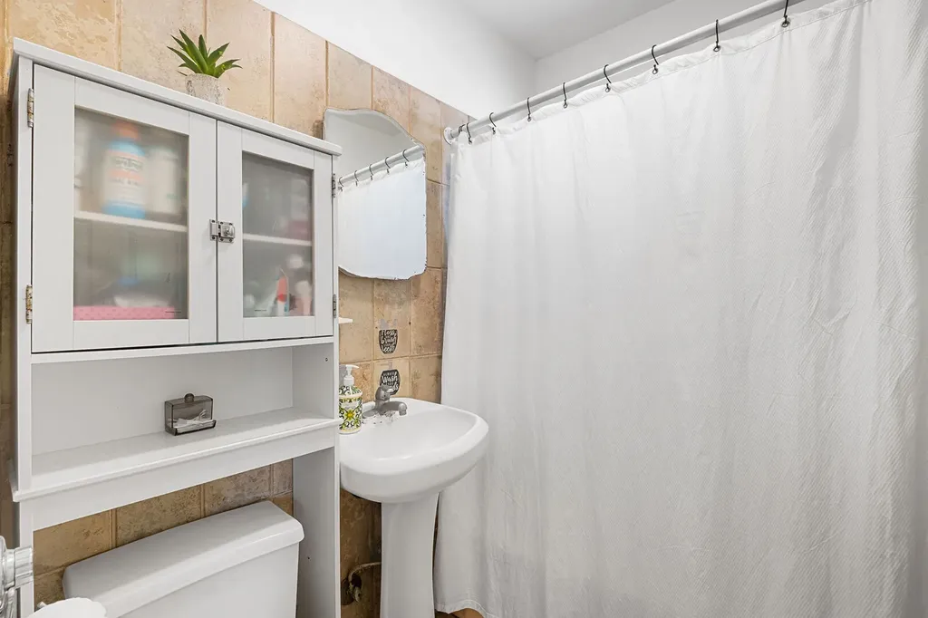 2848 North Monitor Avenue Chicago IL 60634