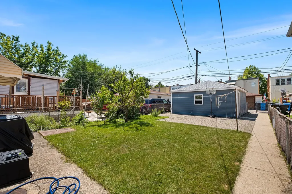 2848 North Monitor Avenue Chicago IL 60634