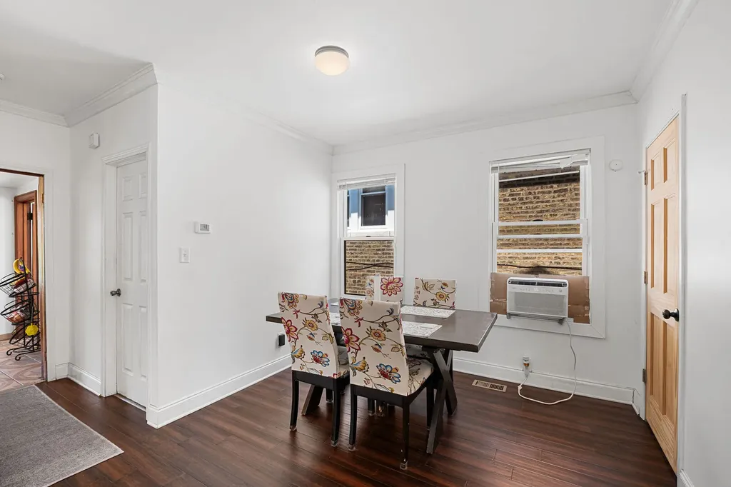 2848 North Monitor Avenue Chicago IL 60634