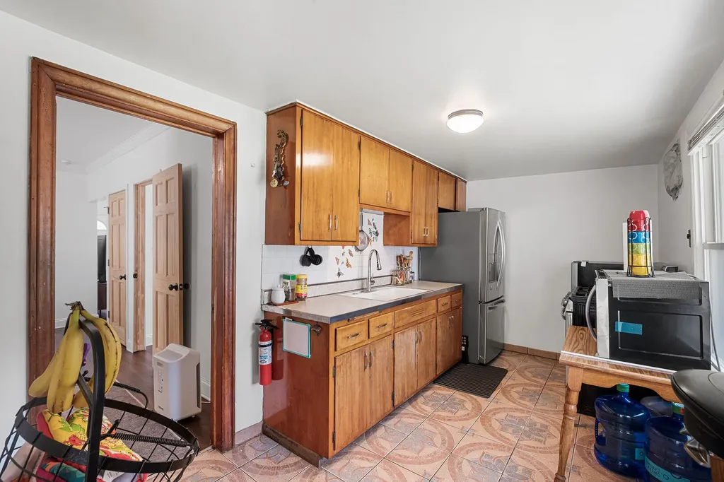 2848 North Monitor Avenue Chicago IL 60634