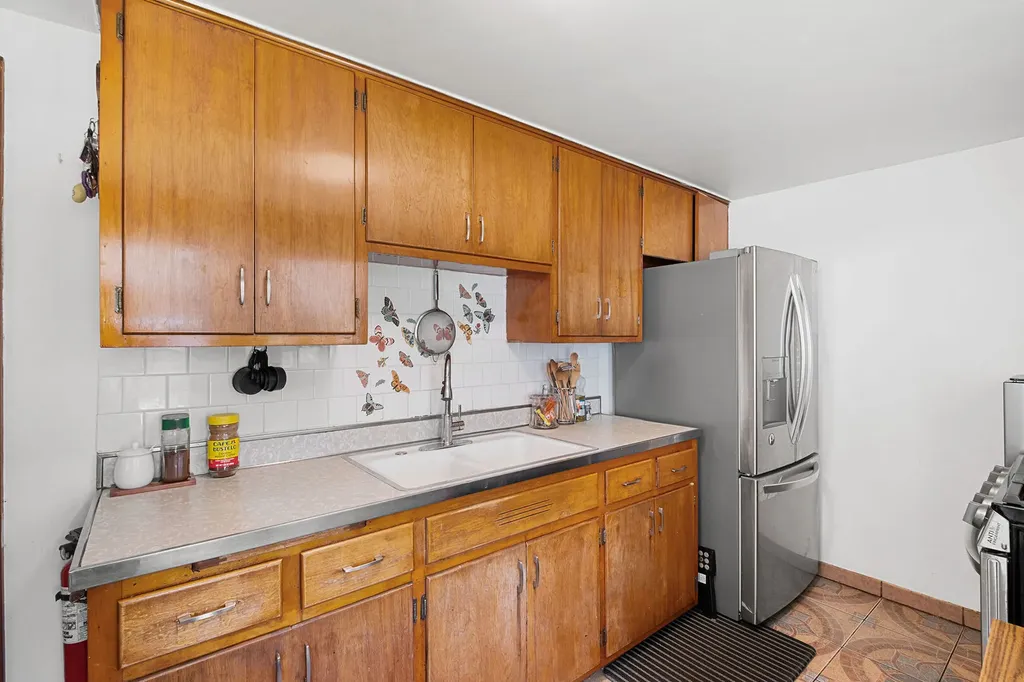 2848 North Monitor Avenue Chicago IL 60634