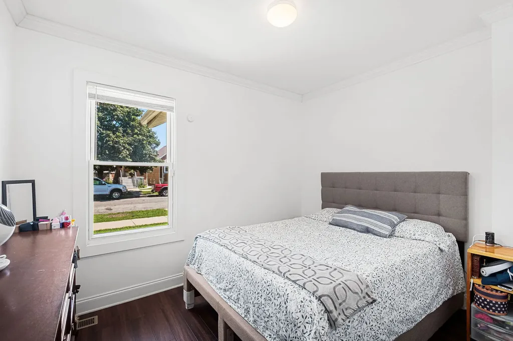 2848 North Monitor Avenue Chicago IL 60634