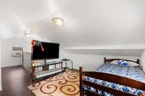 2848 North Monitor Avenue Chicago IL 60634