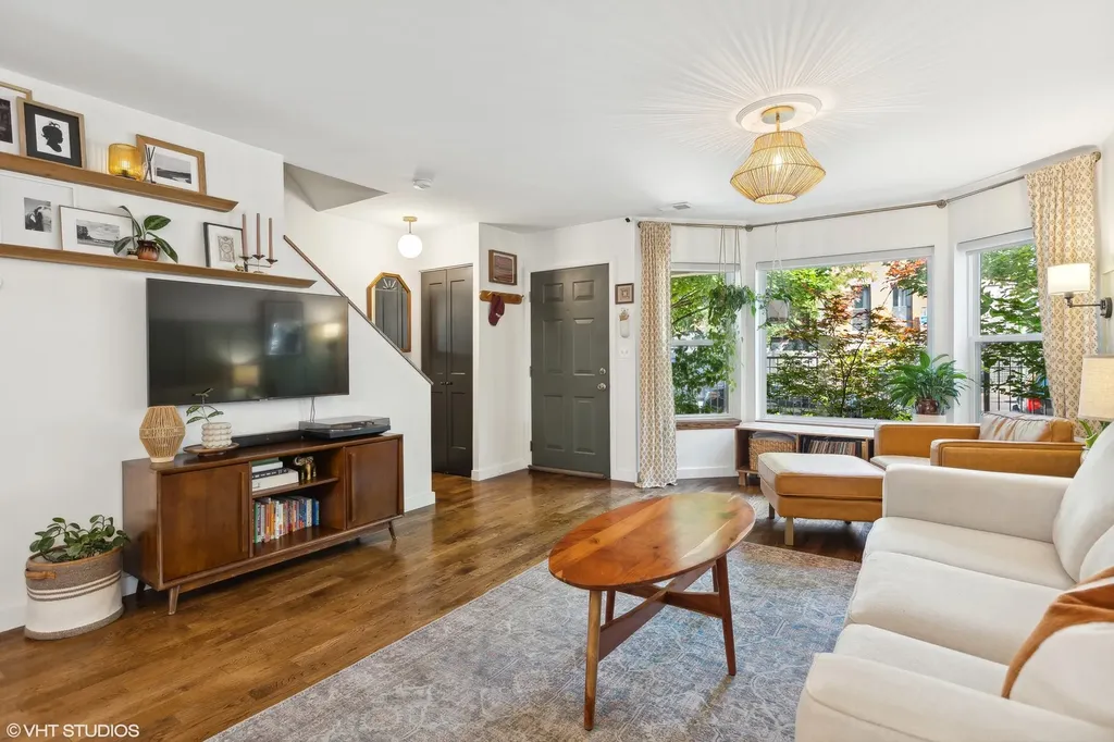 979 West Cullerton Street Chicago IL 60608
