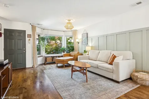 979 West Cullerton Street Chicago IL 60608