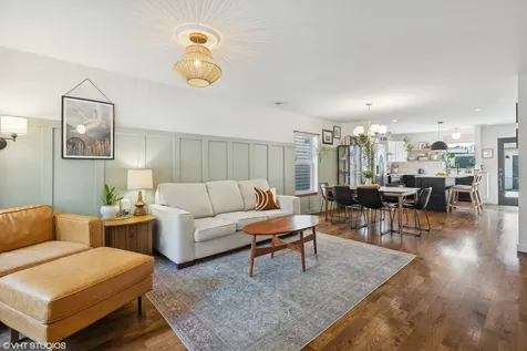 979 West Cullerton Street Chicago IL 60608