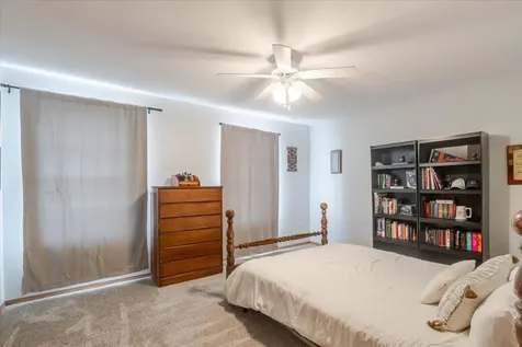 29 Fetzer Court Bloomington IL 61704