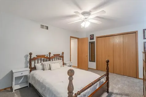 29 Fetzer Court Bloomington IL 61704