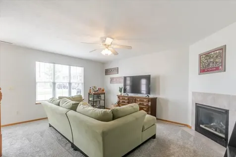 29 Fetzer Court Bloomington IL 61704