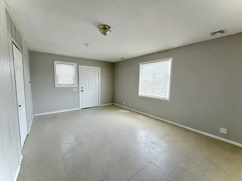 2531 North Tripp Avenue Chicago IL 60639