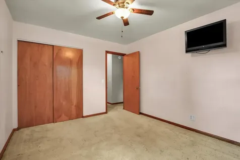 207 East Ensey Street Tuscola IL 61953