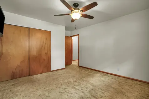 207 East Ensey Street Tuscola IL 61953