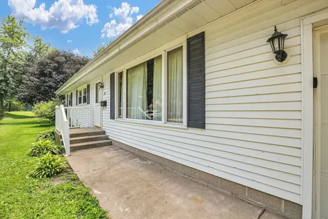 207 East Ensey Street Tuscola IL 61953