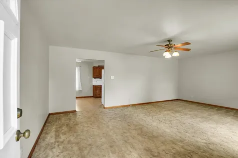 207 East Ensey Street Tuscola IL 61953