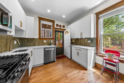 1449 West Rosemont Avenue Chicago IL 60660