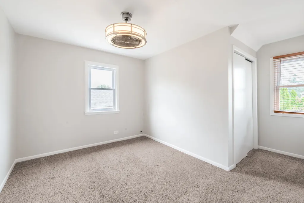 537 North Walnut Street Elmhurst IL 60126