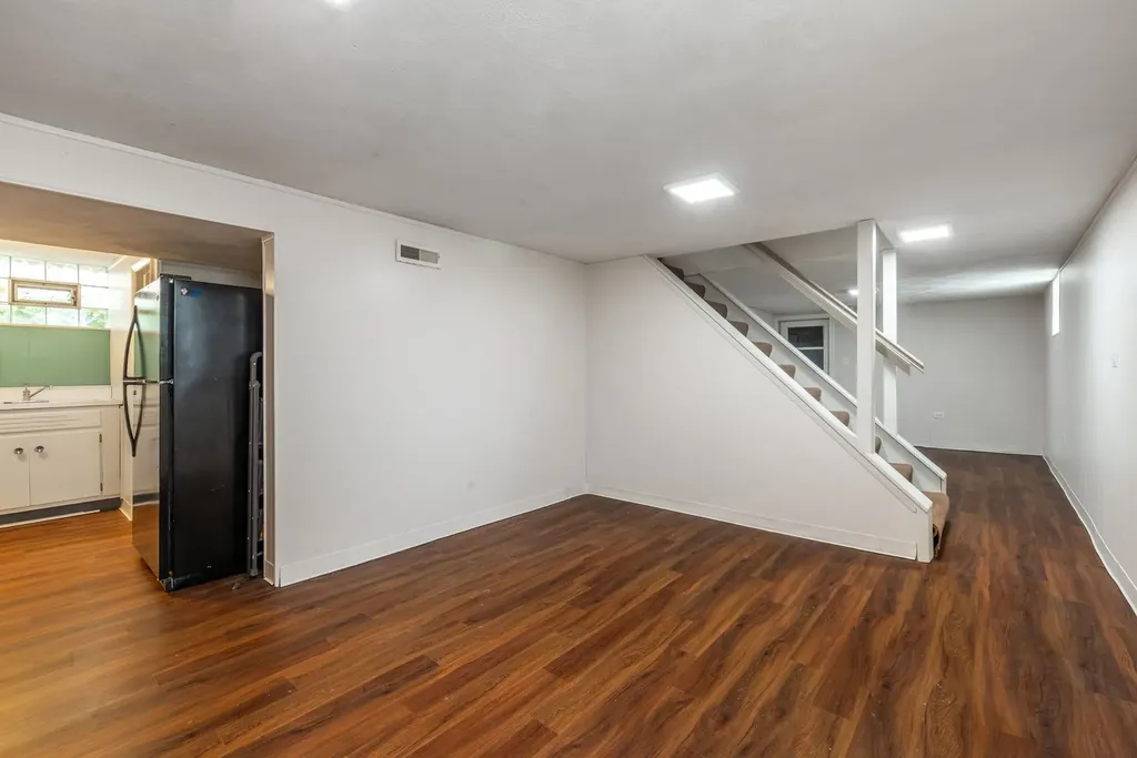 537 North Walnut Street Elmhurst IL 60126