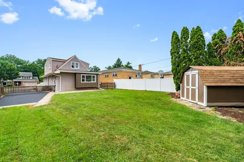 537 North Walnut Street Elmhurst IL 60126