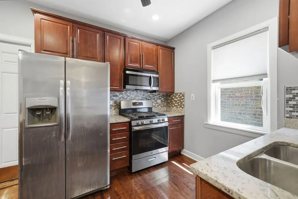 1235 North Harding Avenue Chicago IL 60651
