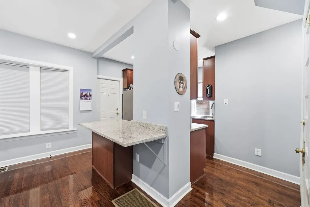 1235 North Harding Avenue Chicago IL 60651