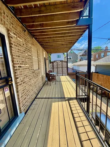 3049 West Grace Street Chicago IL 60618