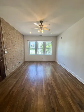 3049 West Grace Street Chicago IL 60618