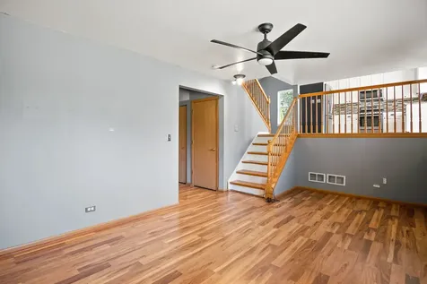 776 Chesterfield Lane North Aurora IL 60542