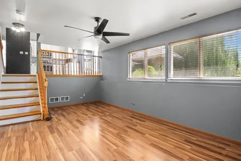 776 Chesterfield Lane North Aurora IL 60542