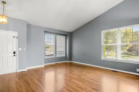 776 Chesterfield Lane North Aurora IL 60542